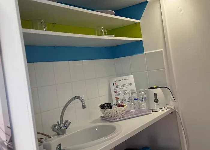 Centre De בית הארחה באיו